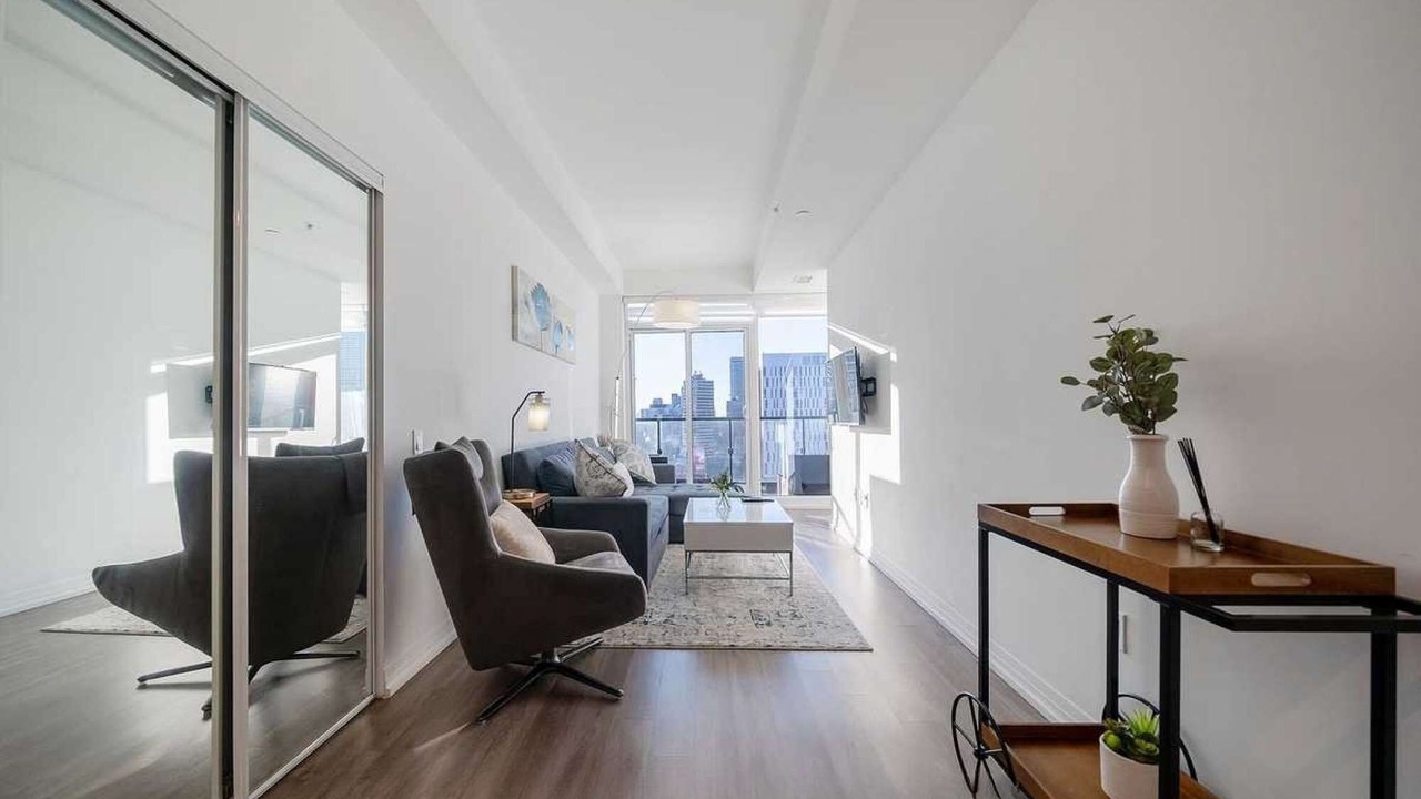 Photo of Livingroom in Garden District
