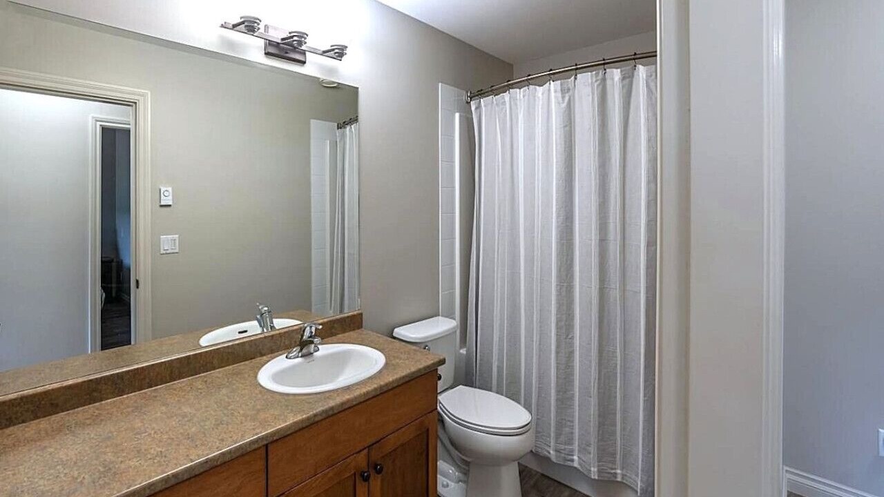Photo of Bathroom in Okanagan-Similkameen