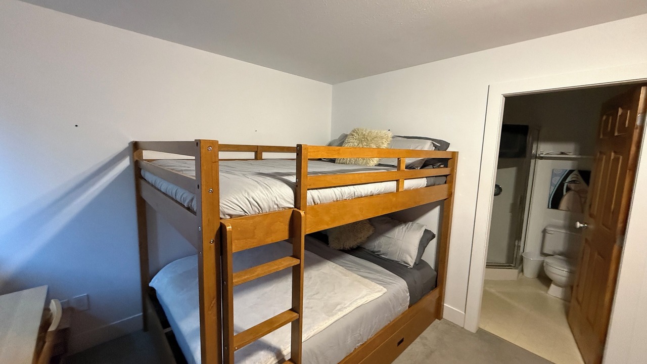 Photo of Bedroom in Village North