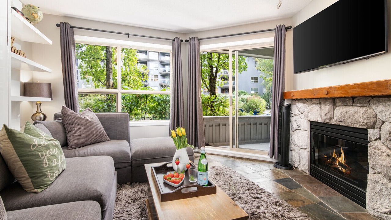 Photo of Livingroom in Upper Village