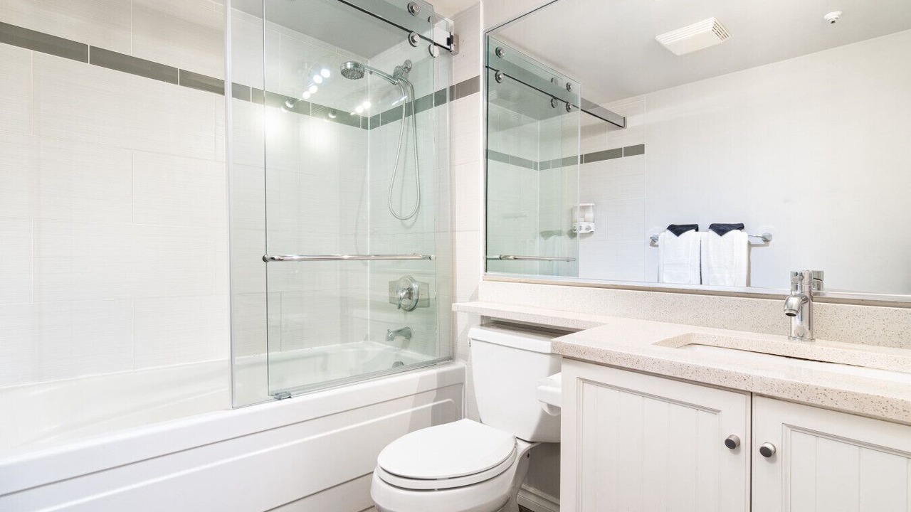 Photo of Bathroom in Upper Village
