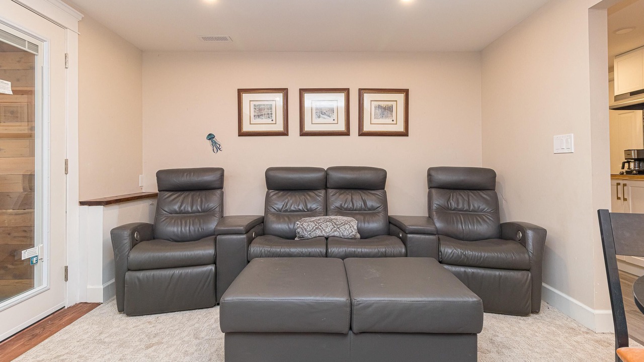 Photo of Bedroom in Saanich East