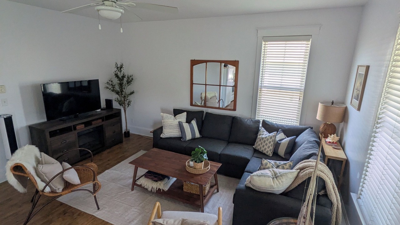 Photo of Livingroom in Cherry Valley