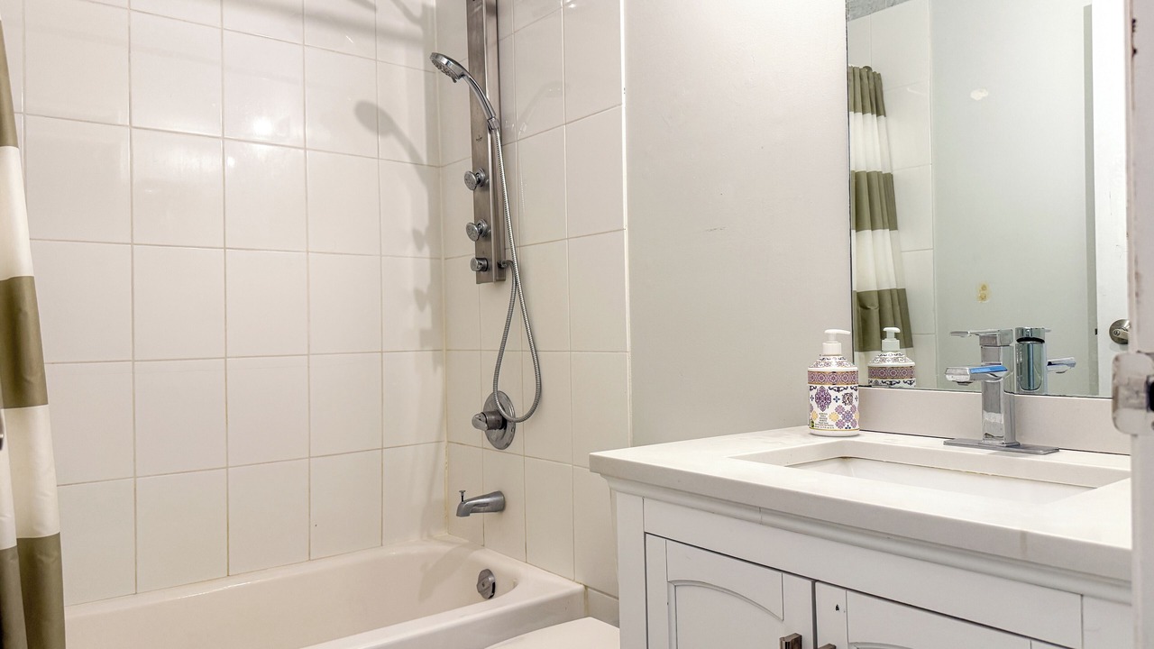 Photo of Bathroom in Sunnyside