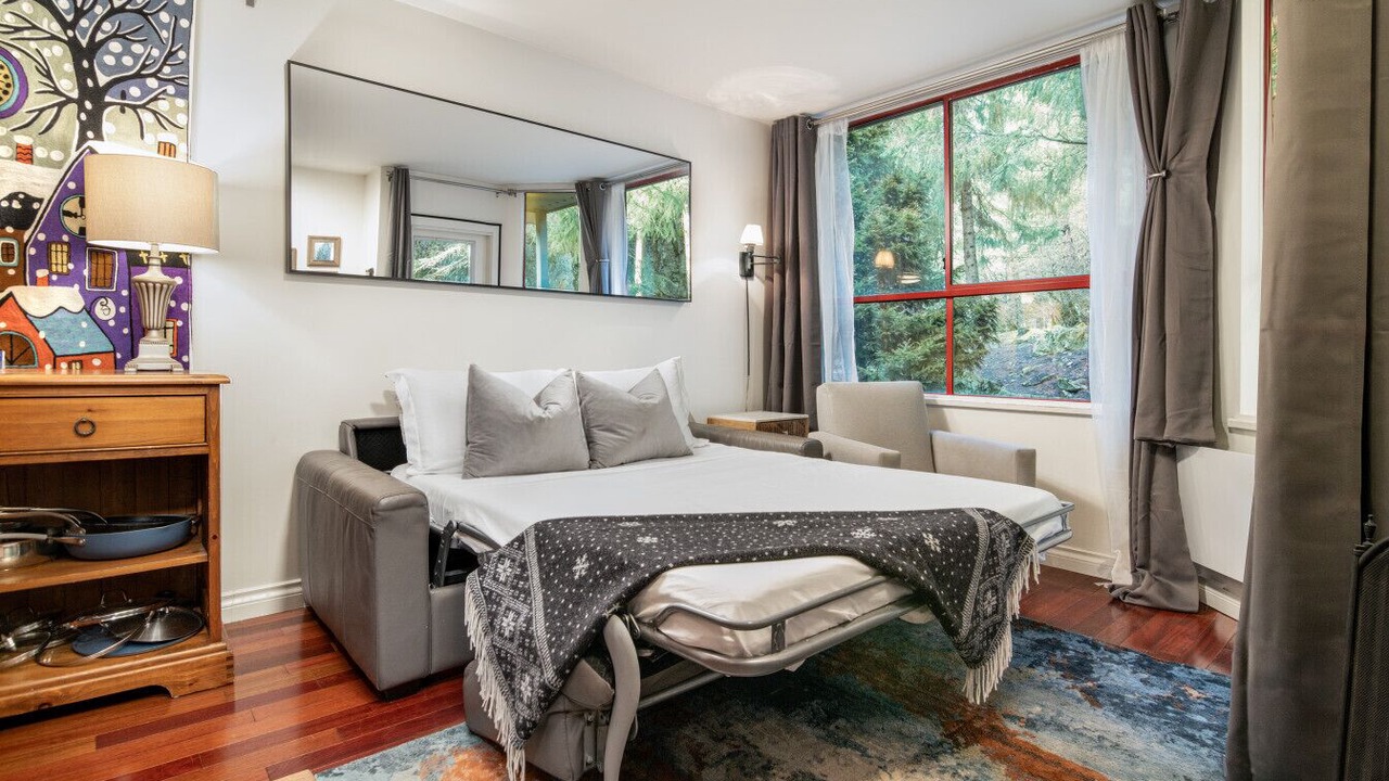 Photo of Bedroom in Whistler Creekside