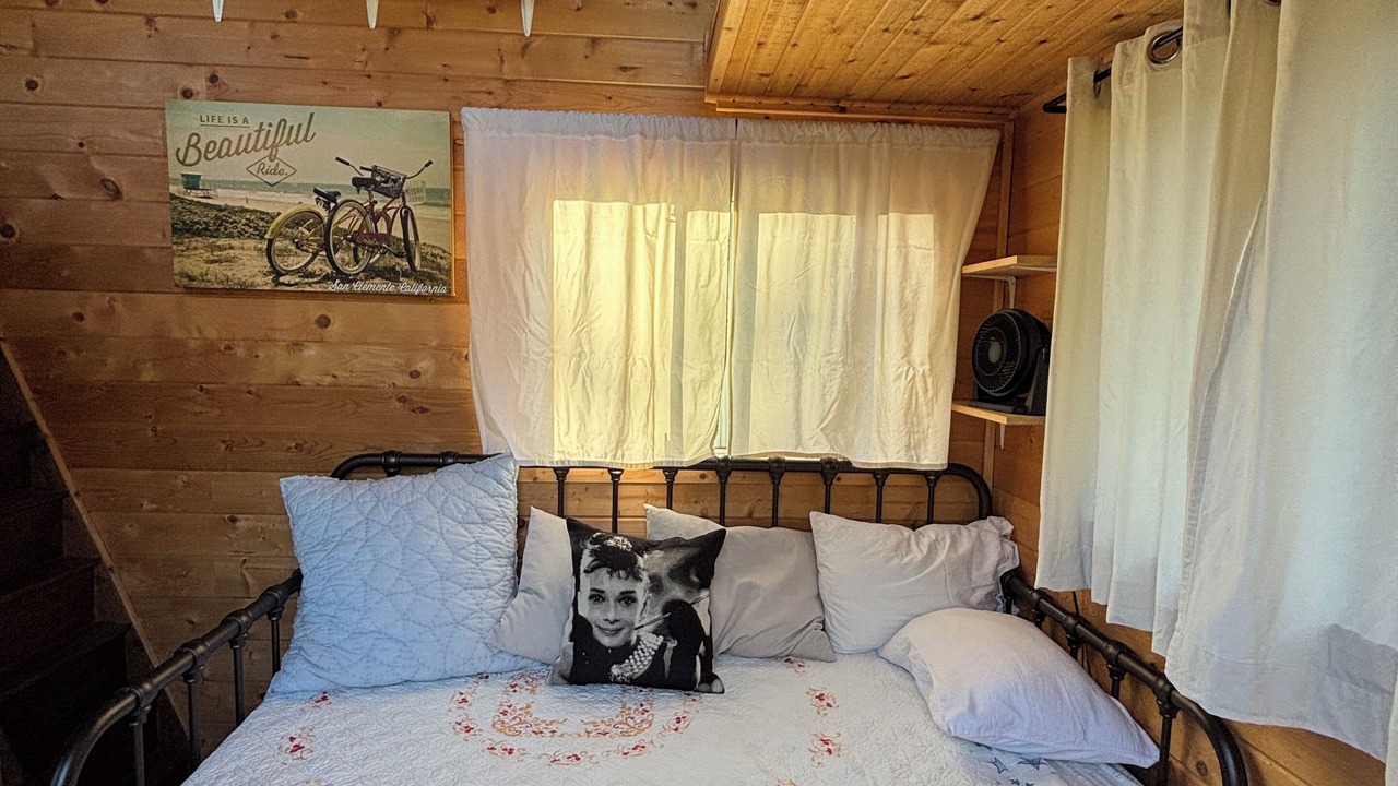 Photo of Bedroom in Youbou