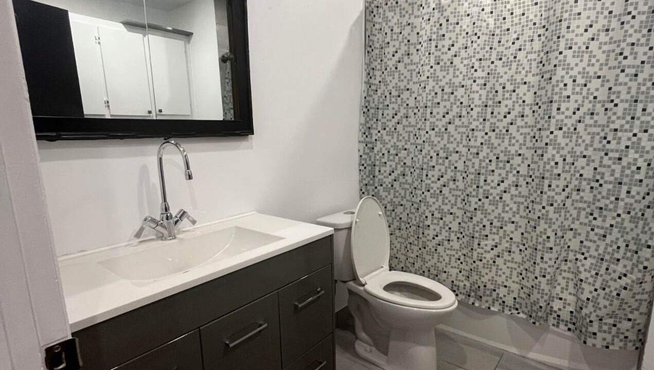 Photo of Bathroom in Parc Extension