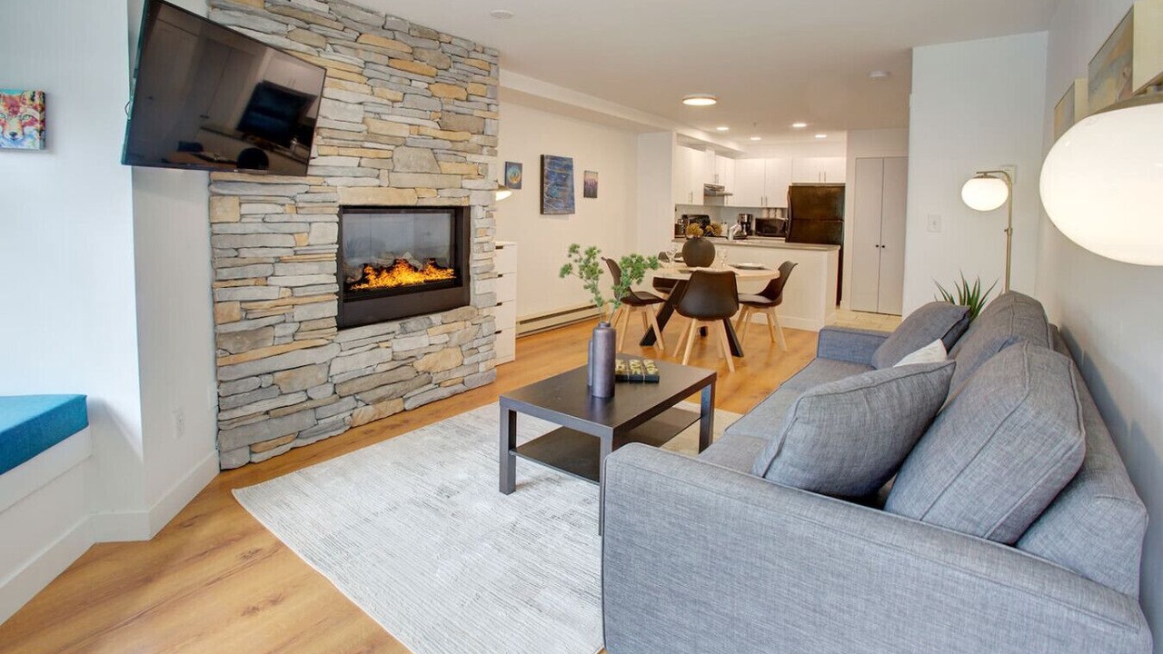 Photo of Livingroom in Whistler Creekside