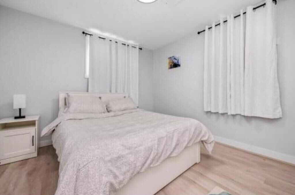 Photo of Bedroom in Highland Park
