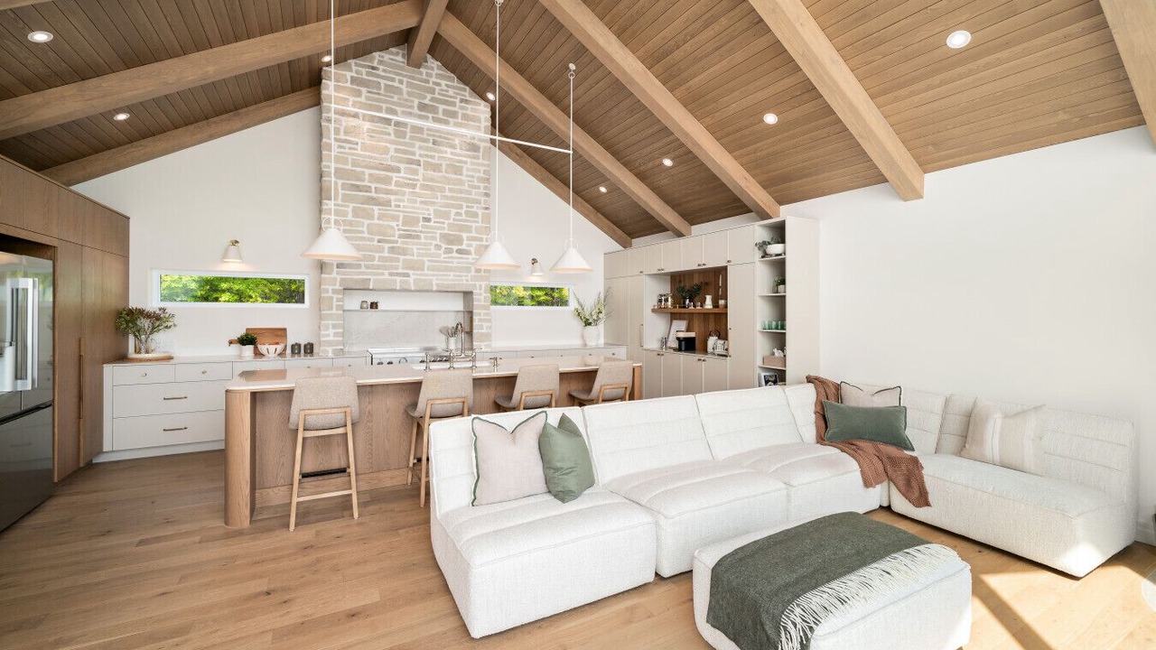 Photo of Livingroom in Petite-Riviere-Saint-Francois