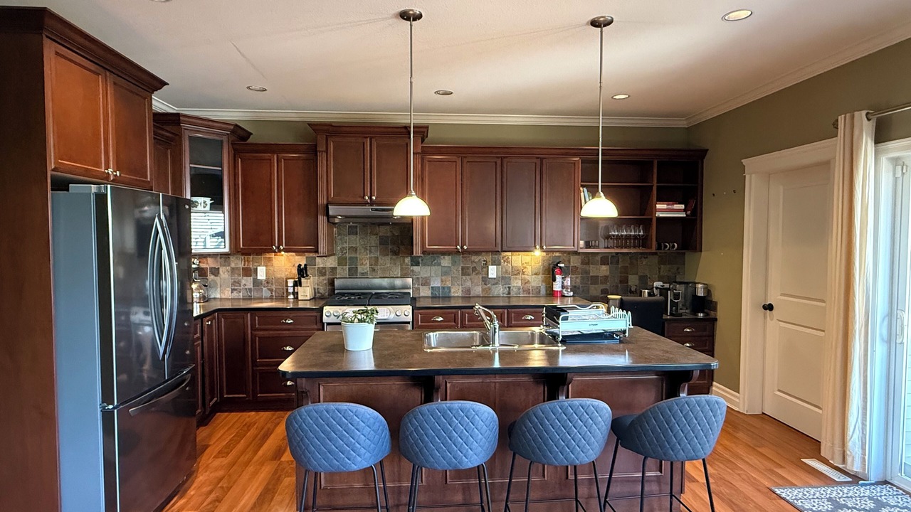 Photo of Kitchen in Surrey