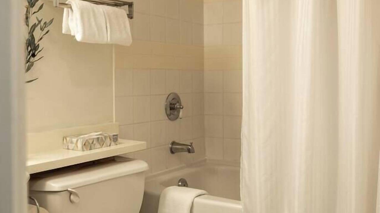 Photo of Bathroom in Village North