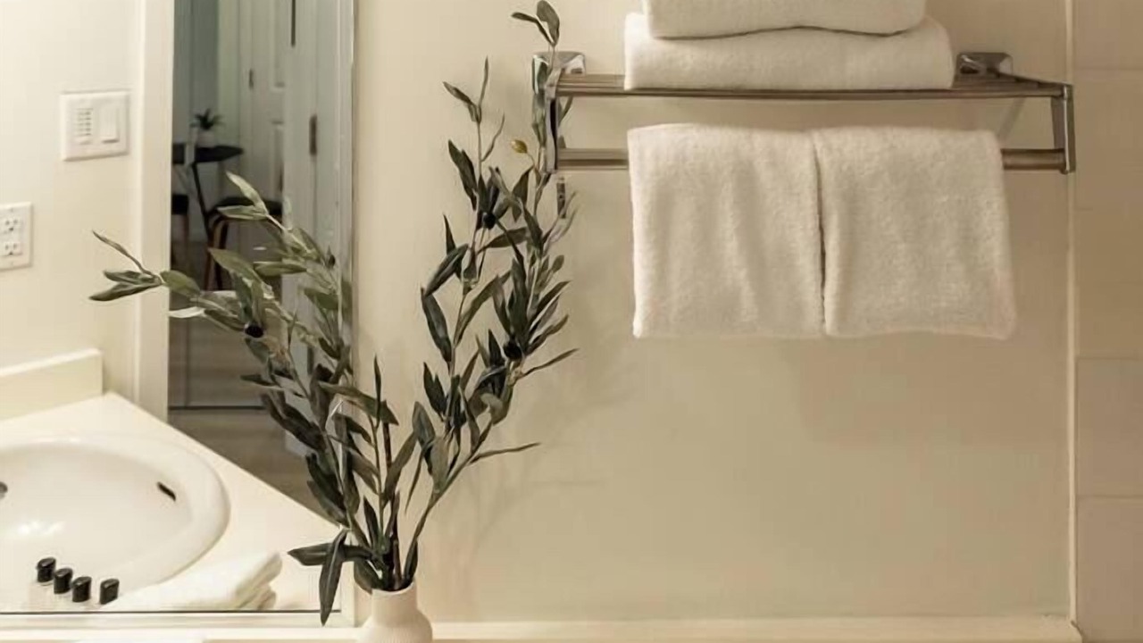 Photo of Bathroom in Village North