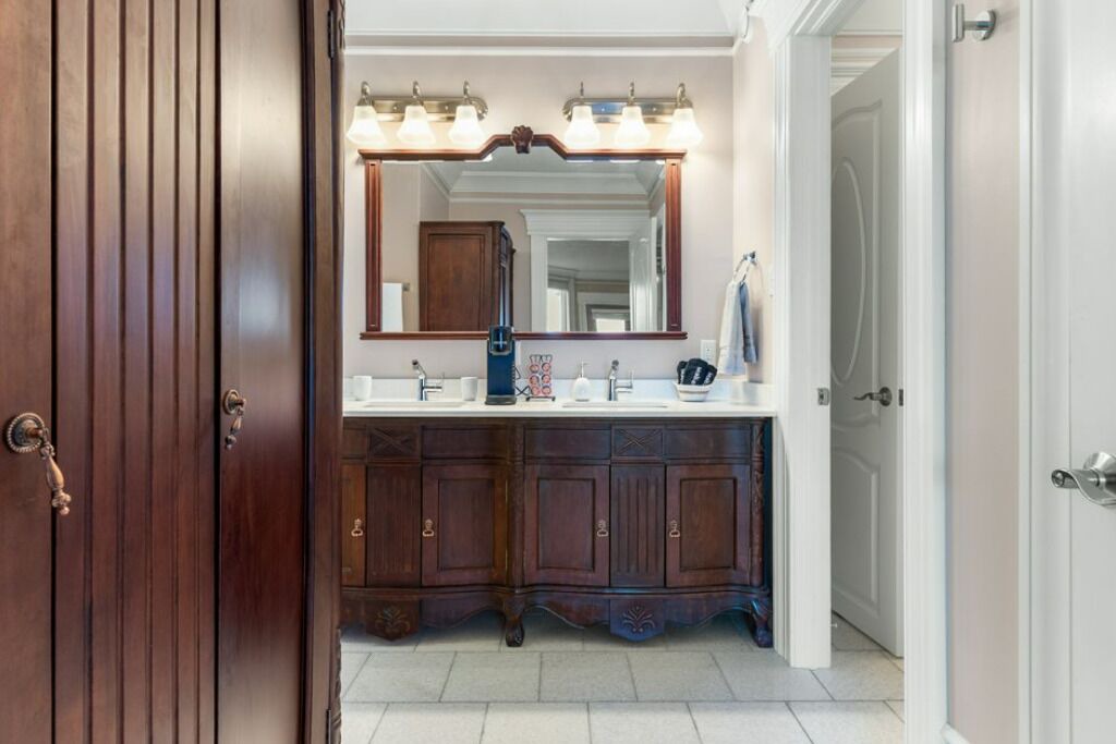 Photo of Bathroom in Lion's Head