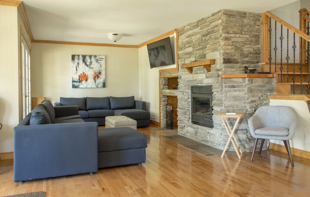 Photo of Livingroom in Lambton