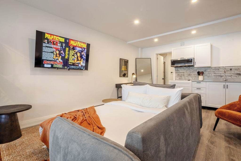 Photo of Bedroom in Latin Quarter