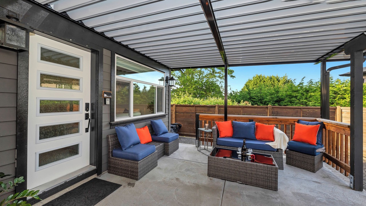 Photo of Patio Balcony in Saanich West