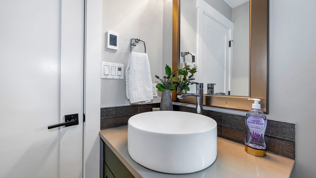 Photo of Bathroom in Saanich West