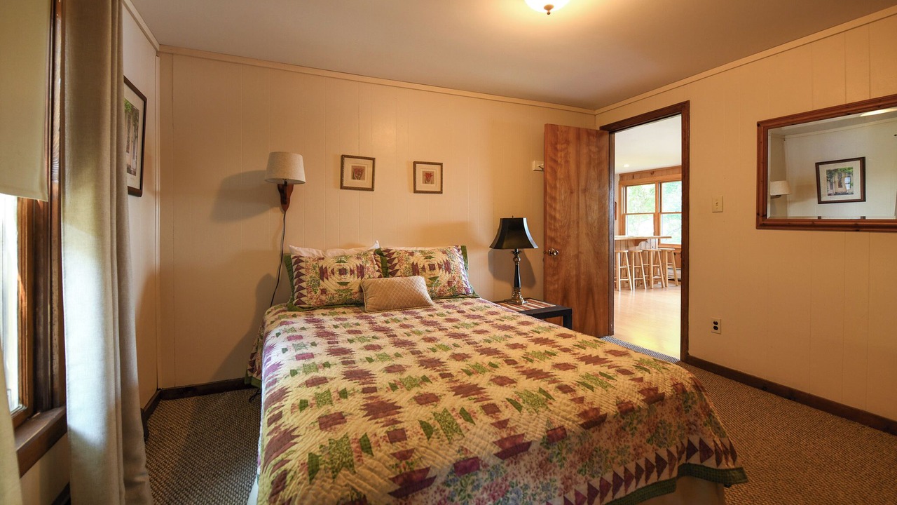 Photo of Bedroom in Raymond