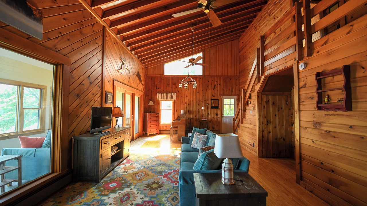 Photo of Livingroom in Raymond