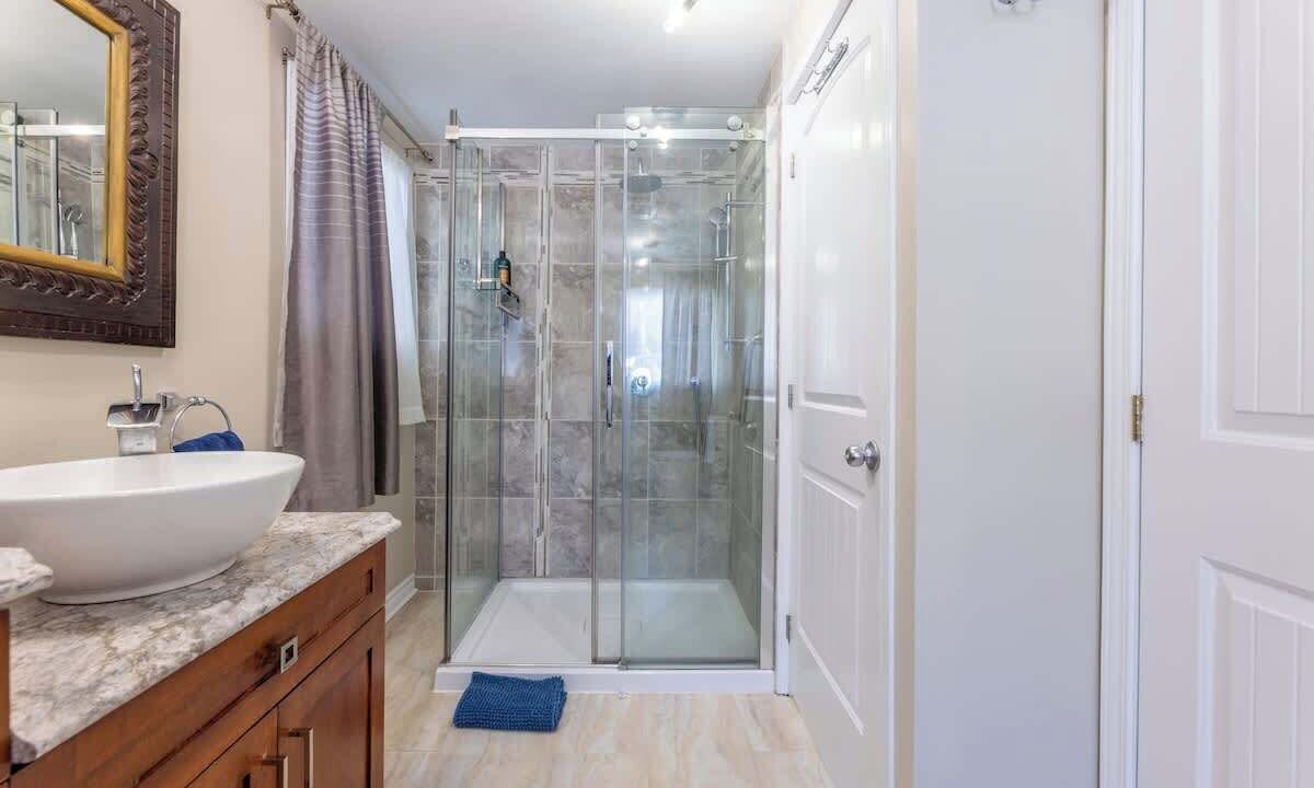 Photo of Bathroom in Sainte-Marcelline-de-Kildare