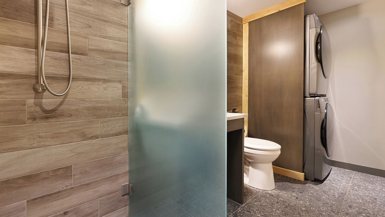 Photo of Bathroom in Courtenay