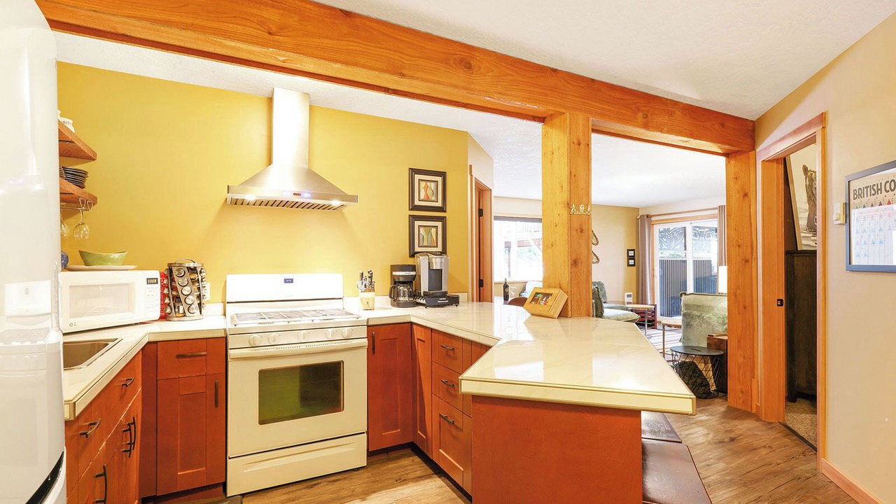 Photo of Kitchen in Courtenay