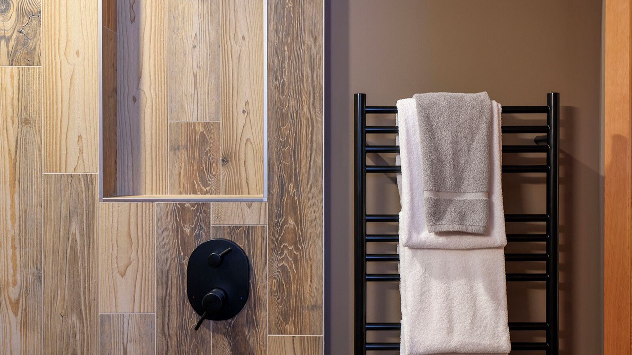 Photo of Bathroom in Courtenay