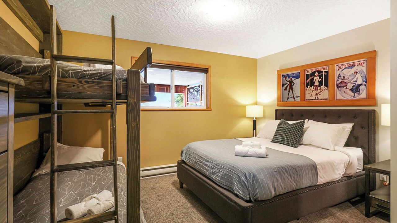 Photo of Bedroom in Courtenay