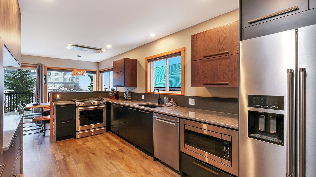 Photo of Kitchen in Courtenay