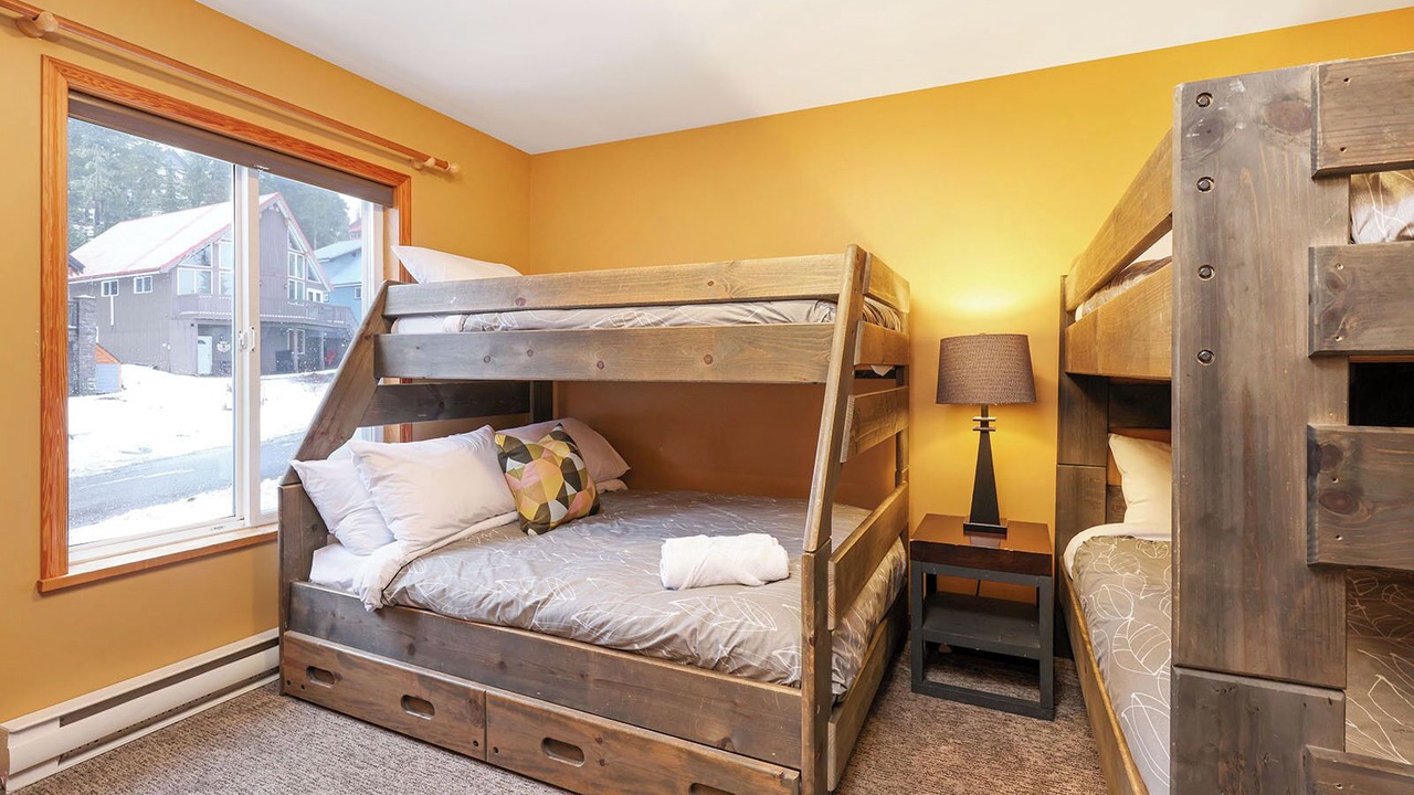 Photo of Bedroom in Courtenay