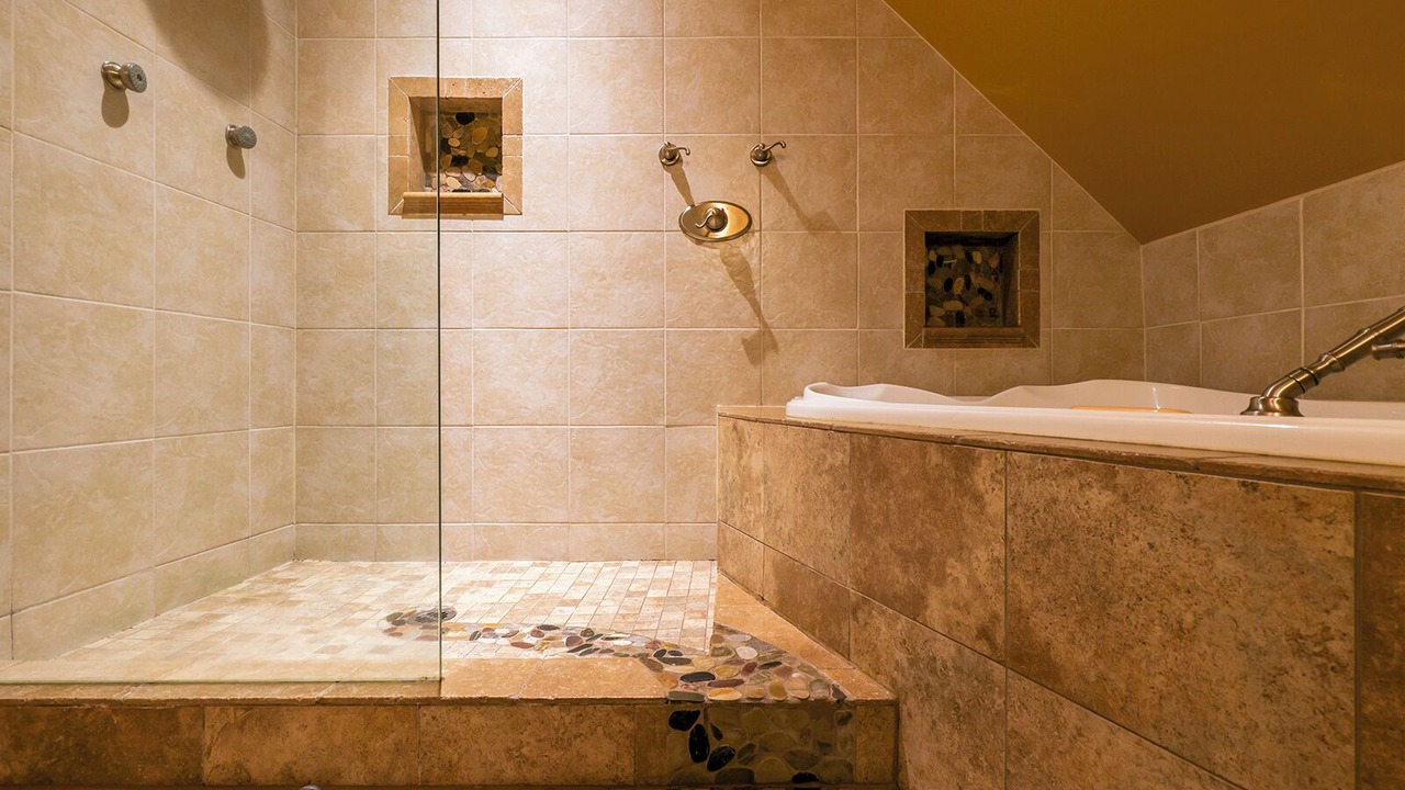 Photo of Bathroom in Courtenay