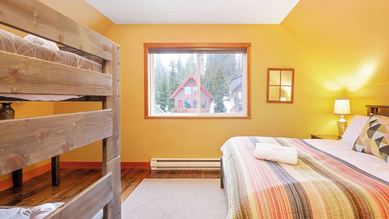 Photo of Bedroom in Courtenay