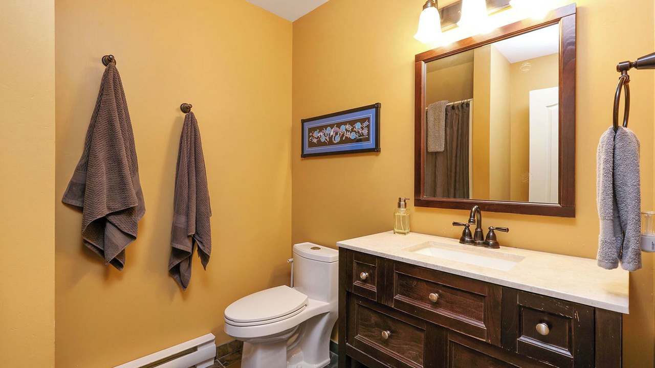 Photo of Bathroom in Courtenay