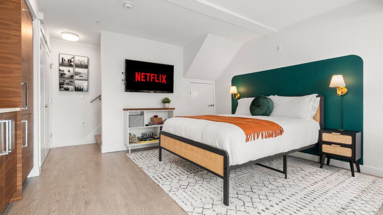 Photo of Bedroom in Lower Lonsdale
