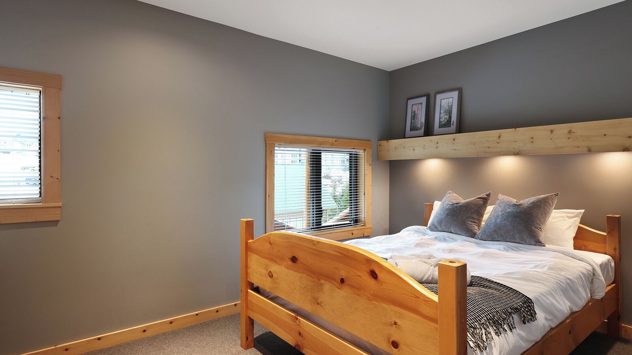 Photo of Bedroom in Courtenay