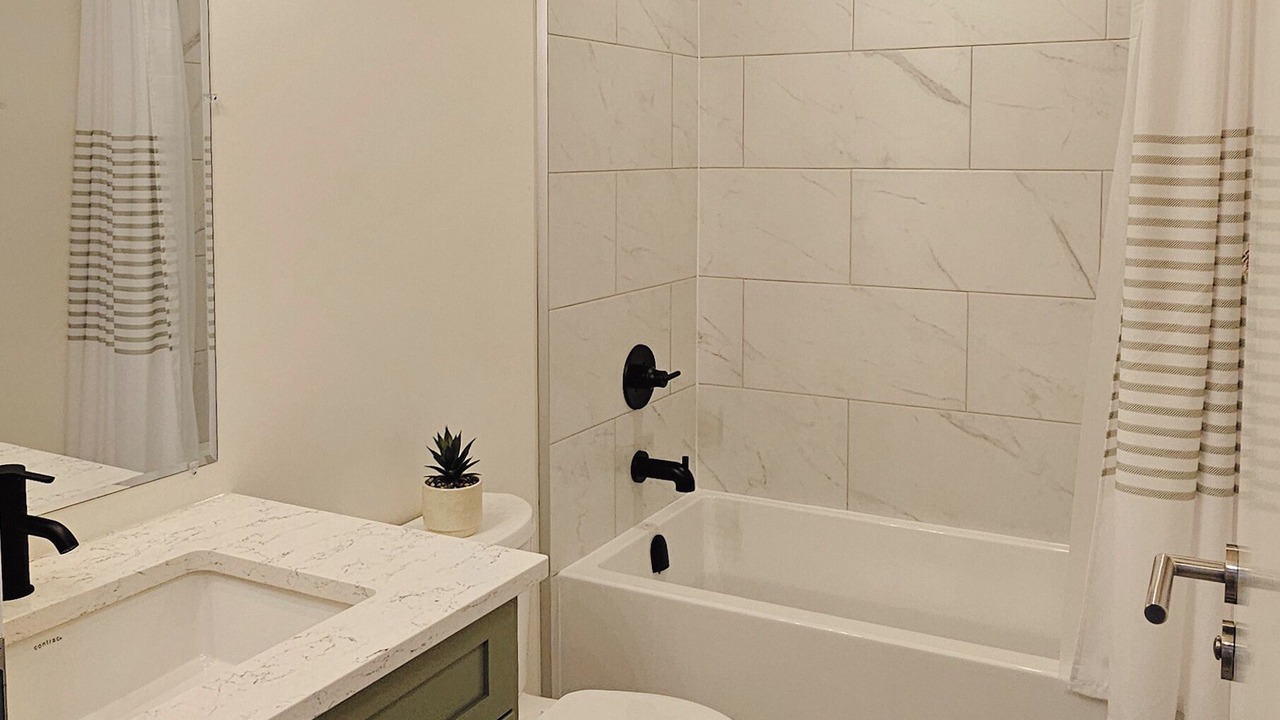 Photo of Bathroom in Falcon Beach