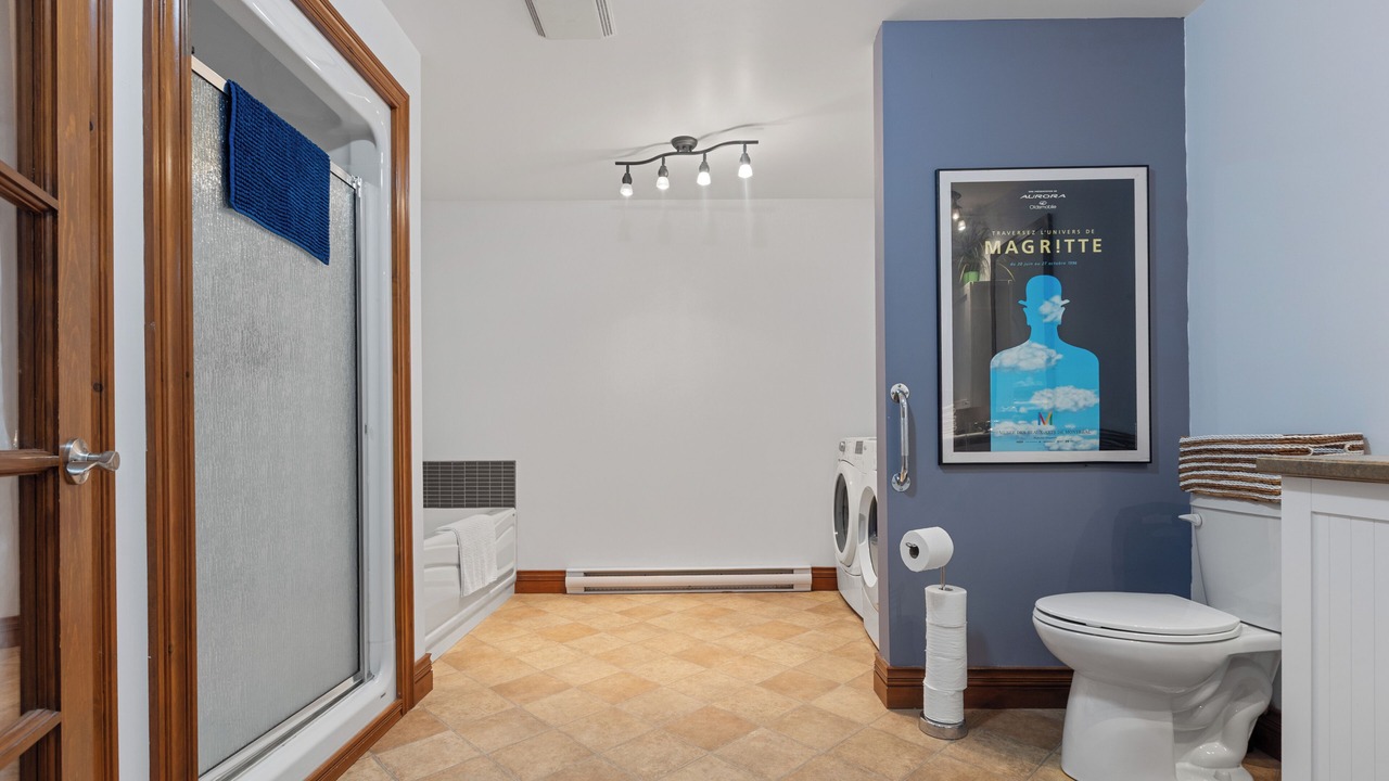 Photo of Bathroom in Mont-Carmel