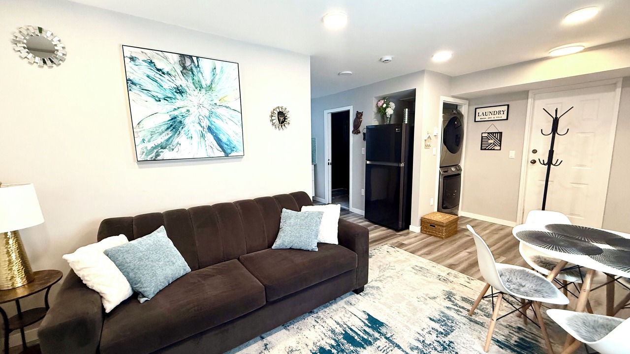 Photo of Livingroom in Maple Ridge