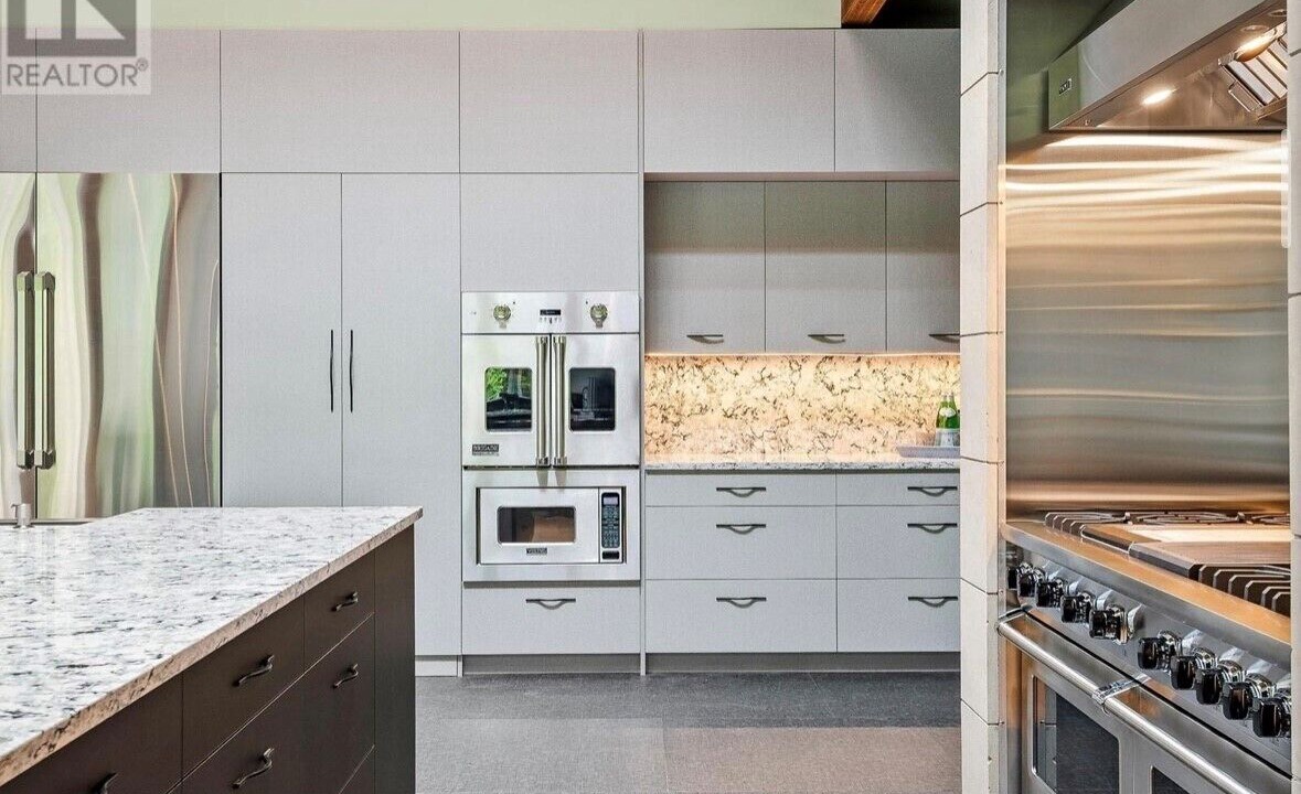 Photo of Kitchen in Sea to Sky Highway