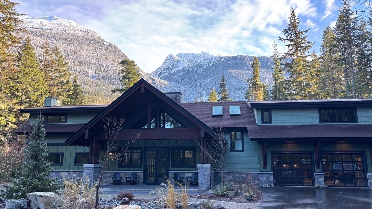 Photo of Outdoor in Sea to Sky Highway