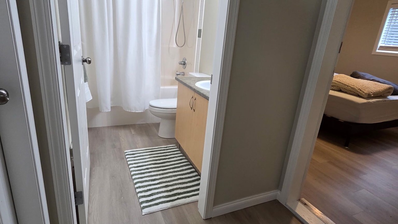 Photo of Bathroom in Saanich East