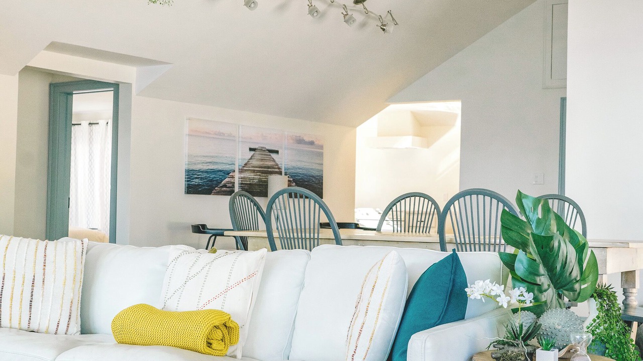 Photo of Livingroom in Waupoos