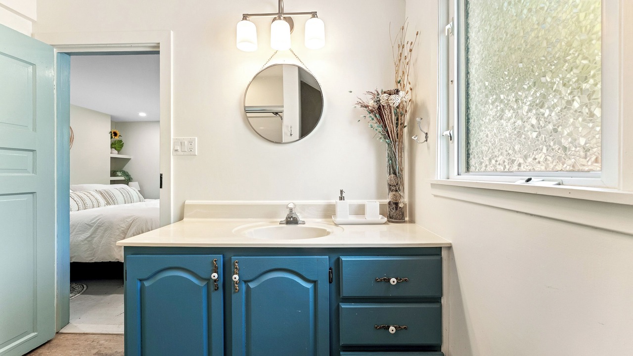 Photo of Bathroom in Waupoos