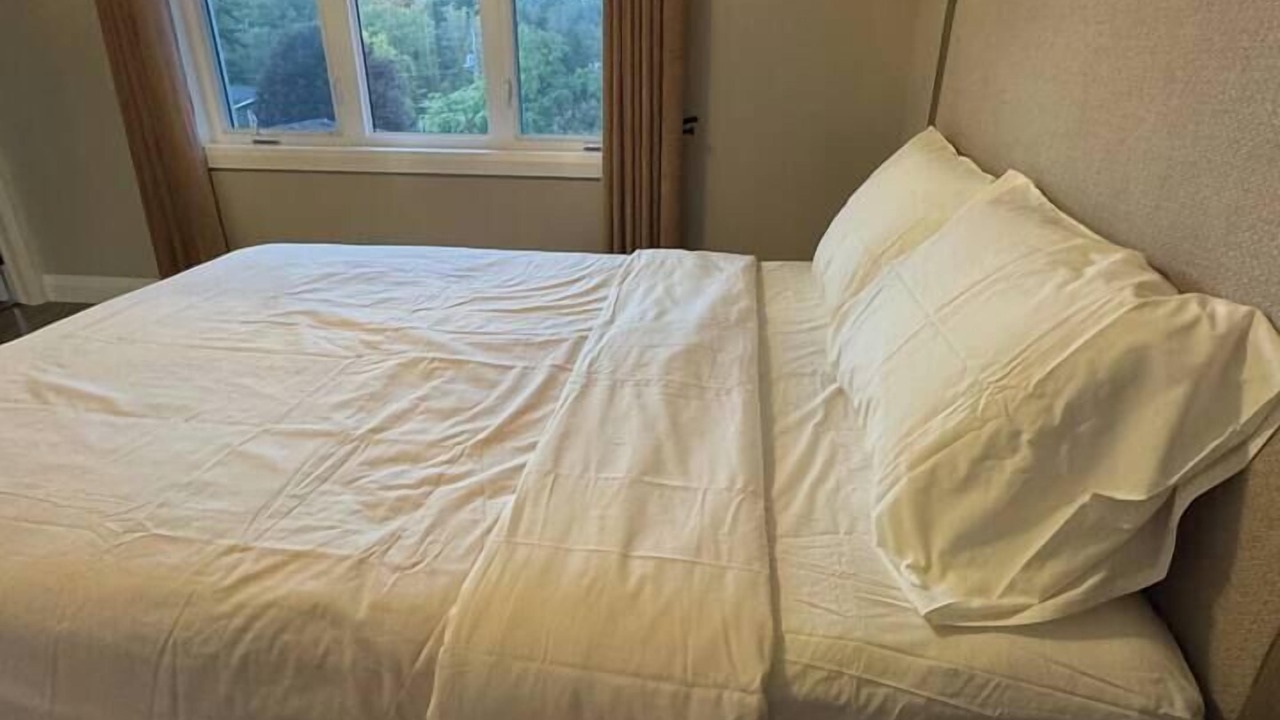 Photo of Bedroom in Colborne