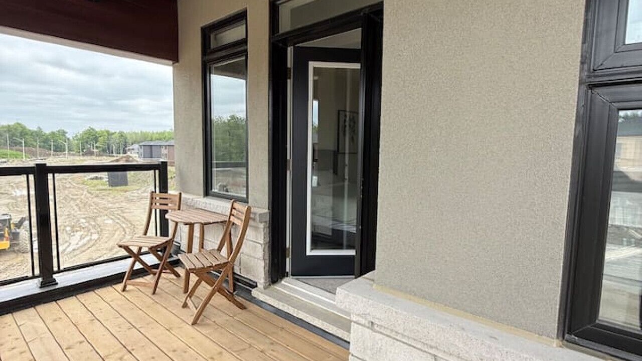 Photo of Patio Balcony in Washago