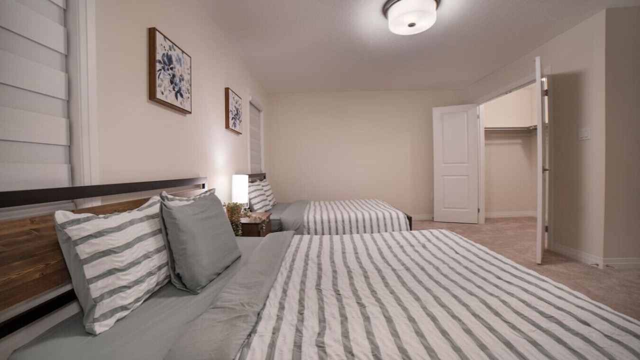 Photo of Bedroom in Cumberland Beach