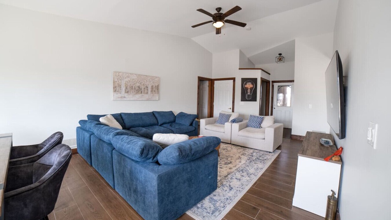Photo of Livingroom in Ramara