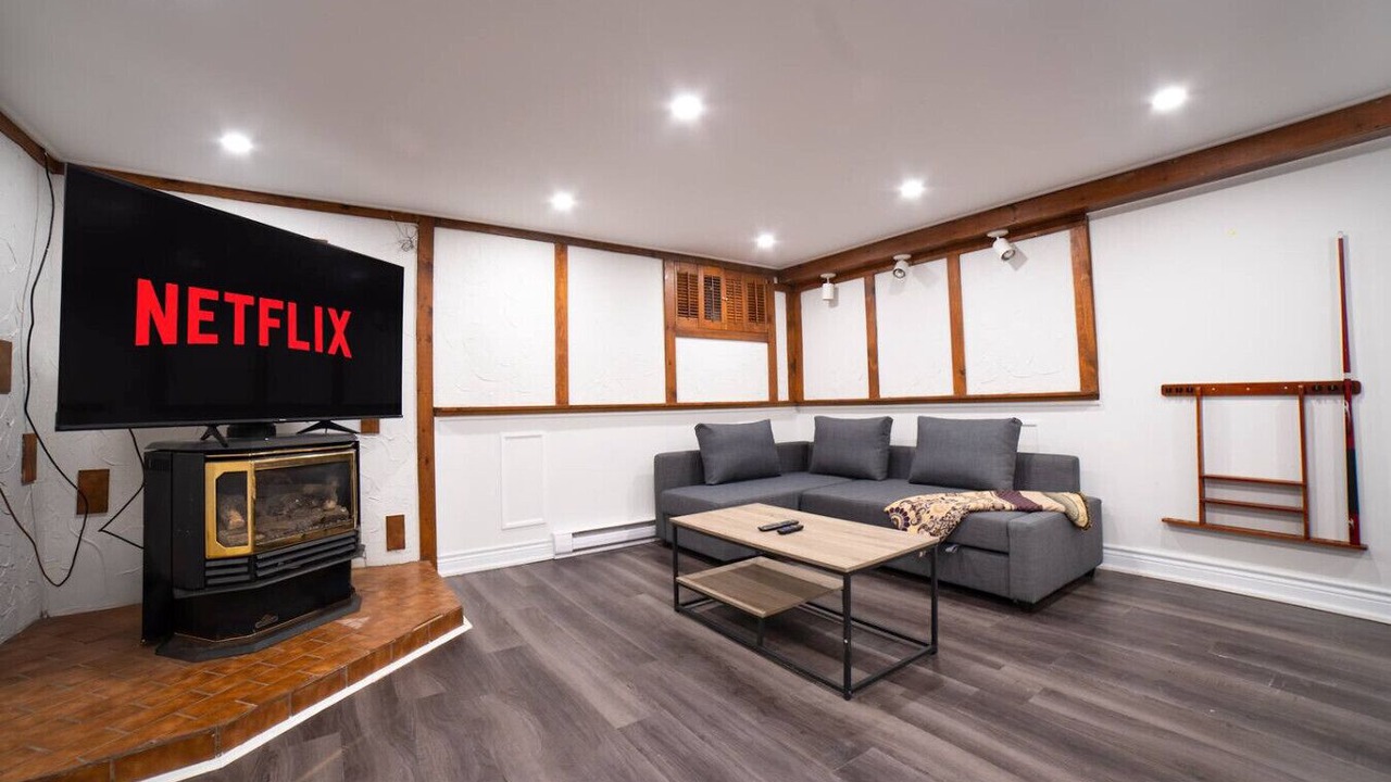 Photo of Livingroom in Bracebridge
