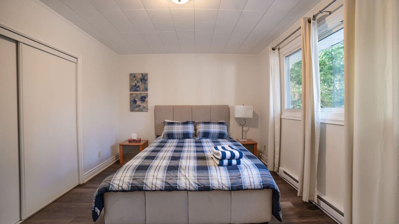 Photo of Bedroom in Bracebridge